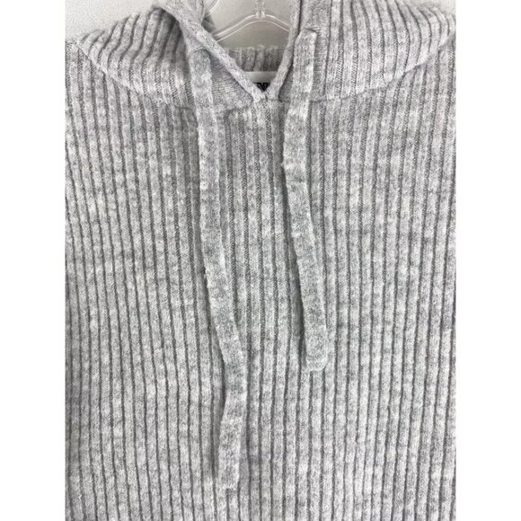 Victoria’s Secret PINK Cropped Sweater - Picture 2 of 4